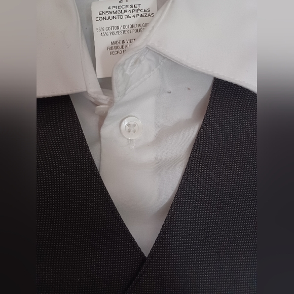 4pc 2T Van Heusen Suit Toddler - Picture 2 of 15